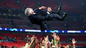 Profil Carlo Ancelotti, Si Manusia Liga Champions