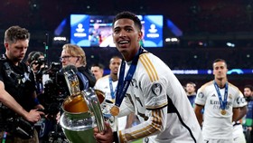 Bellingham Nangis dan Geleng-geleng Kepala Madrid Juara Liga Champions