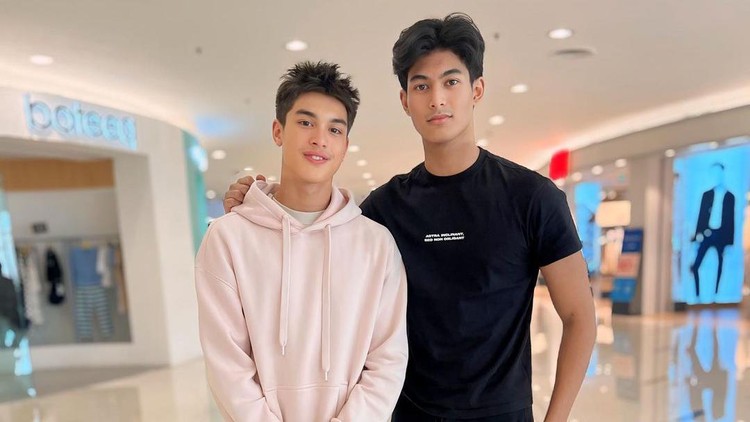 Diah Permatasari dan Maudy Koesnaedi