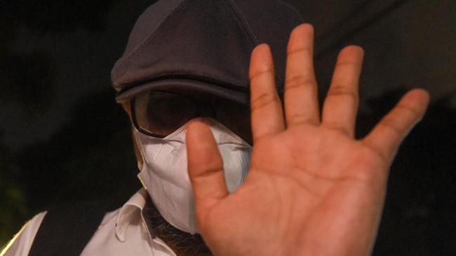 Mantan asisten Gazalba Saleh mengungkap kejanggalan saat dihadirkan sebagai saksi hakim agung nonaktif yang menjadi terdakwa di Pengadilan Tipikor Jakarta.