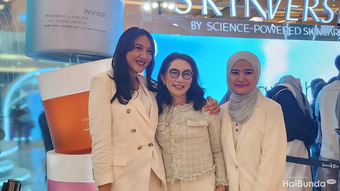 Putri Tanjung