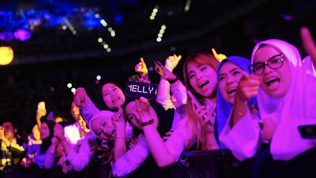 FOTO: Magnet Konser Tunggal Melly Goeslaw di Kuala Lumpur