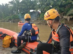 Pria Paruh Baya di Muba Tenggelam Usai Terpeleset di Tangga Sungai Musi