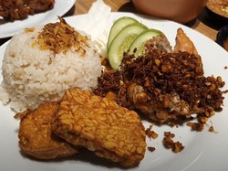 5 Tempat Makan dalam Butik yang Jadi Incaran Ibu-ibu Saat Belanja