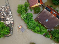 Banjir Landa Jerman, Relawan Bekerja 40 Jam Tanpa Tidur