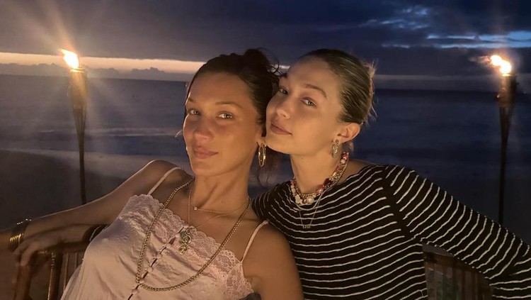 Bella Hadid dan Gigi Hadid