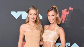 Gigi-Bella Hadid Donasi Rp16 M untuk Anak dan Keluarga Palestina
