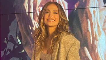 img-title Isu Cerai Menguat, JLo Rayakan Ultah Tanpa Ben Affleck