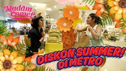 Baik Banget! Madam Comel Bagi-bagi Vocer di Metro
