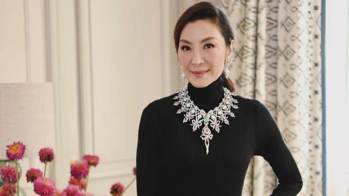 Michelle Yeoh Jadi Aktris Asia Pertama yang Raih Penghargaan Presidential Medal of Freedom dari AS