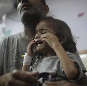 Pilu! Sulit Temukan Susu Bayi, Ibu di Gaza Beri Anaknya Seduhan Tepung Gandum Demi Atasi Kelaparan