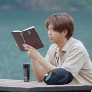 Cocok untuk Mengisi Waktu Luang, Simak 3 Rekomendasi Buku Bacaan RM BTS