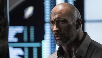 The Rock Kena Tilang karena Kaca Film