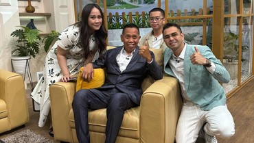 img-title Tukul Arwana Masih Harus Jalani Terapi, Anak Selalu Jaga Privasinya