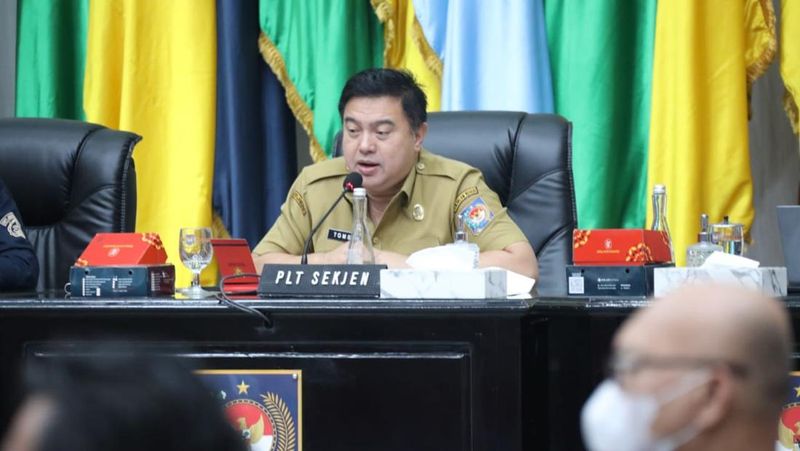 Pelaksana Tugas (Plt.) Sekretaris Jenderal (Sekjen) Kementerian Dalam Negeri (Kemendagri), Tomsi Tohir, menyampaikan angka inflasi Indonesia