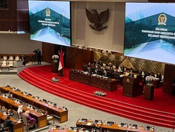 297 Anggota DPR Hadiri Paripurna Pengesahan RUU KIA-Persetujuan Naturalisasi