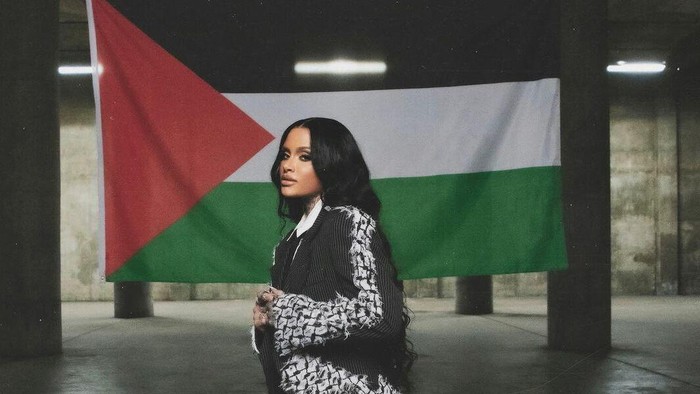 Kibarkan Bendera Palestine dan Ajak Donasi