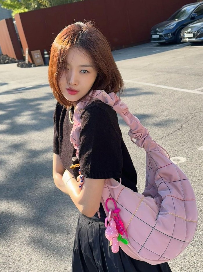 Jang Hee Jin merupakan salah satu aktris asal Korea Selatan yang telah menekuni industri hiburan sejak 2003 lalu./ Foto: instagram.com/_heejinj
