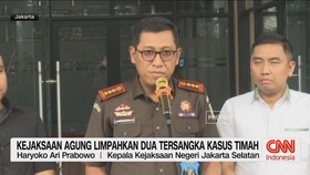 VIDEO: Kejaksaan Agung Limpahkan Dua Tersangka Kasus Timah
