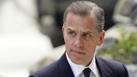 Fight! Putra Biden Tantang Anak Trump Duel dalam Kurungan