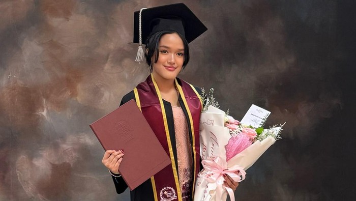 Syafa Azzahra anak Andhika Pratama dan Ussy Sulistiawaty
