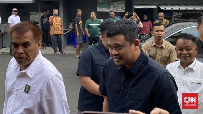 Wali Kota Medan Bobby Nasution enggan menanggapi pernyataan mantan Gubernur Sumatera Utara Edy Rahmayadi yang siap melawannya di Pilgub Sumatera Utara 2024.