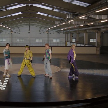 Lirik Lagu Give Me That - WayV