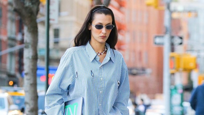 Get The Look: Inspirasi Gaya Musim Panas Bella Hadid, Bisa Buat ke Kampus!