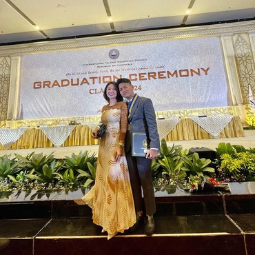 Sosok Gabriel Anak Angkat Dewi Perssik yang Beranjak Remaja, Kini Lulus SMA