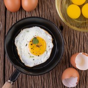 Favorit Sejuta Umat, Ini 5 Kesalahan Masak Telur yang Bikin Nutrisinya Hilang dan Nggak Diet Friendly!