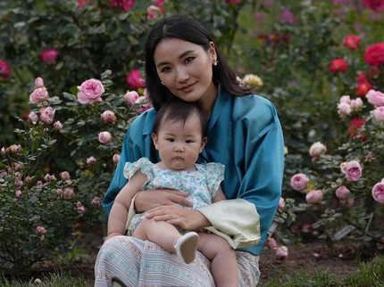 5 Potret Memesona Ratu Bhutan Jetsun Pema yang Baru Saja Ulang Tahun ke-34
