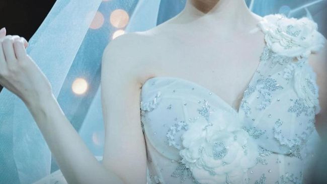 Penampilan Cantik Aktris Korea dalam Balutan Gaun Pengantin di Drama Terbaru Paruh Pertama 2024