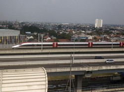 Bocoran AHY soal Kereta Cepat Jakarta-Surabaya