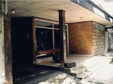 img-title Jadi Angker, 7 Penampakan Rumah Masa Kecil Ariel NOAH yang Terbengkalai 12 Tahun