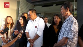 VIDEO: Ayah Vina Selesai Diperiksa, Kuasa Hukum: Mengulang BAP 2016