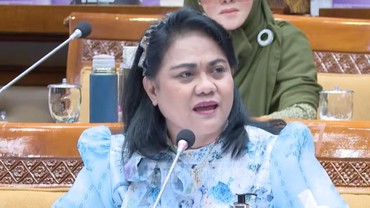 Segini Gaji Anita Anggota DPR Viral Tunjuk-tunjuk Nadiem Makarim Saat Rapat