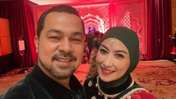 Cara Annisa Trihapsari & Sultan Djorghi Bagi Tugas Rumah Tangga hingga Asuh Anak