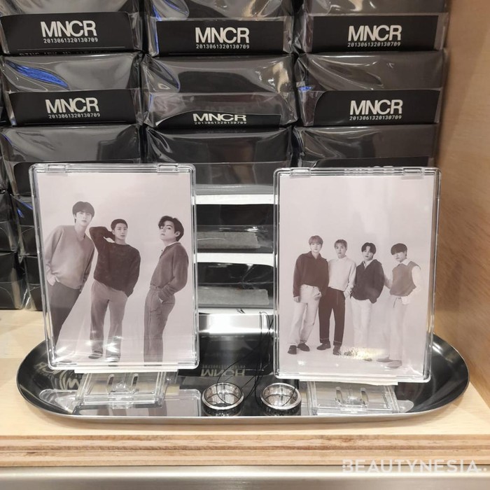 Ilustrasi merchandise K-Pop