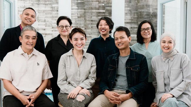Fedi Nuril Kembali ke Akarnya dengan "1 Imam 2 Makmum: Back to My Roots"