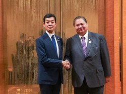Bertemu Menlu Jepang di Singapura, Airlangga Bahas OECD-Proyek MRT