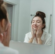 Ini Panduan Mencuci Wajah saat Bangun Tidur di Pagi Hari Menurut Dokter Kulit