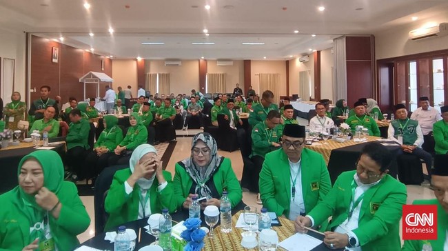 Ketua Majelis Pakar PPP Prijono Tjiptohrijanto menegaskan para ketua Majelis PPP tak pernah membatalkan dorongan agar forum gelaran muktamar PPP dipercepat.