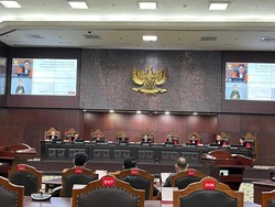 Sidang Pembacaan Putusan PHPU Pileg Dimulai, 9 Hakim MK Hadir
