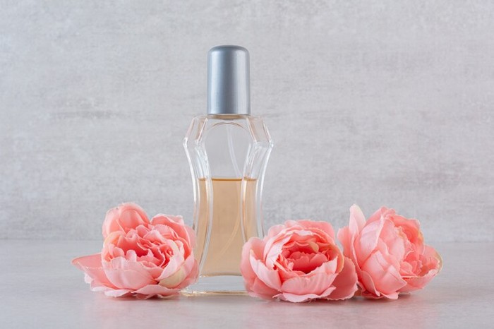 Hindari Wangi Parfum Ini Ketika Cuaca Panas!