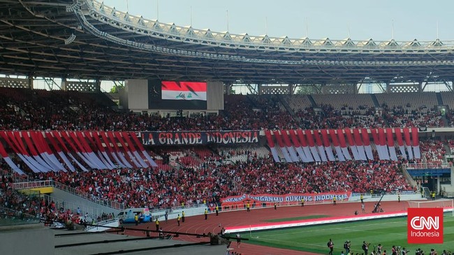 Bek Filipina Jesper Nyholm takjub dengan suporter sepak bola Indonesia jelang melawan Timnas Indonesia dalam Kualifikasi Piala Dunia 2026, Selasa (11/6).