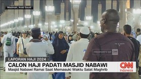 VIDEO: Calon Haji Padati Masjid Nabawi