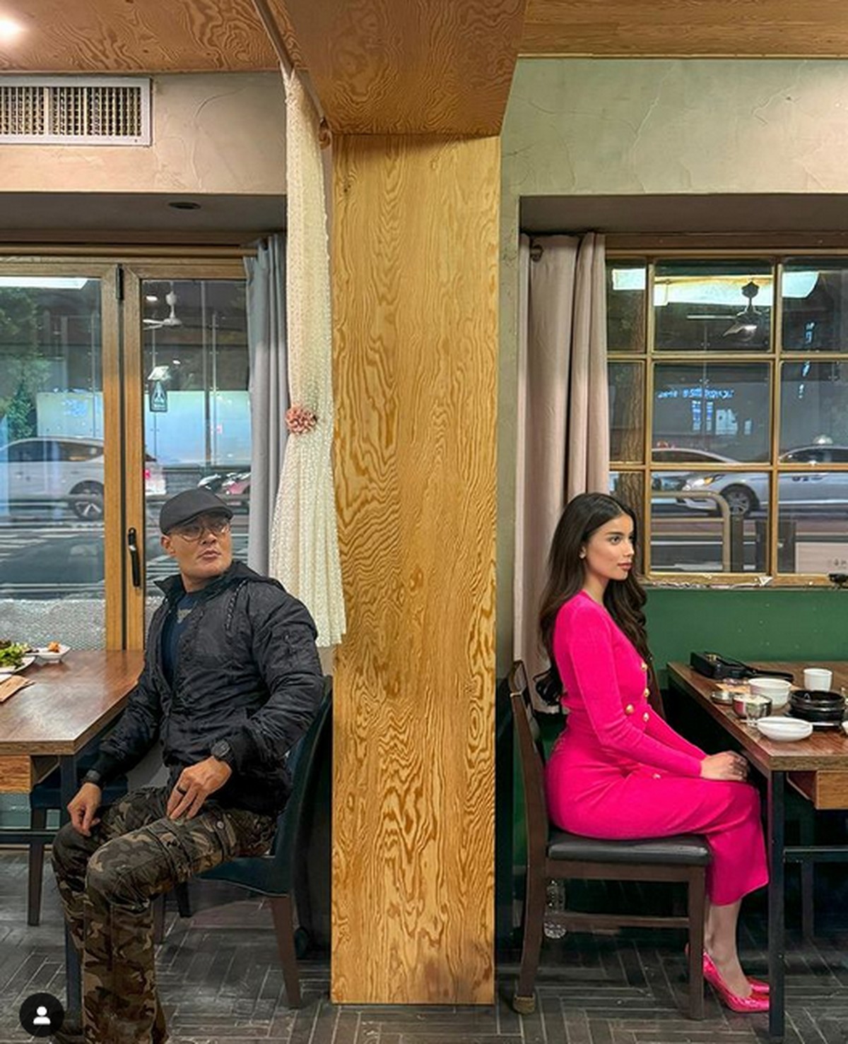 Deddy Corbuzier dan Sabrina Makan Malam Rayakan Ultah Pernikahan