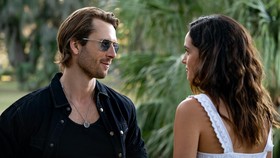 Hit Man Disukai Kritikus, Linklater dan Glen Powell Tuai Pujian