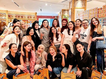 7 Potret Gaya para Artis di Geng Cendol, Ada yang Dokter Gizi hingga Psikolog