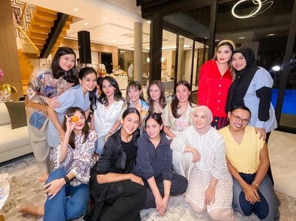 Terpopuler: Potret Gaya para Artis di Geng Cendol